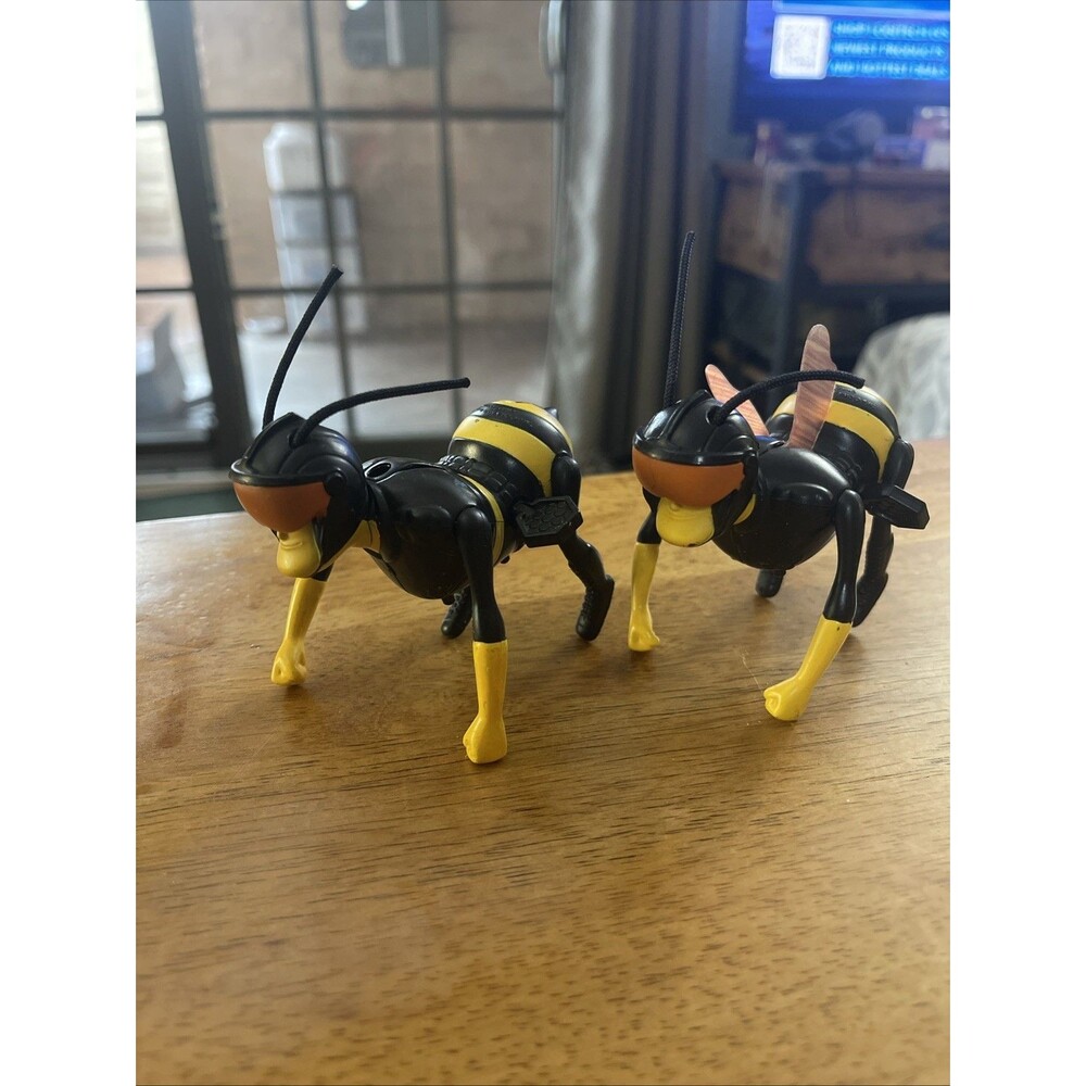 Bee Movie McDonalds Toys Lot of 2 Barry One Without Wings